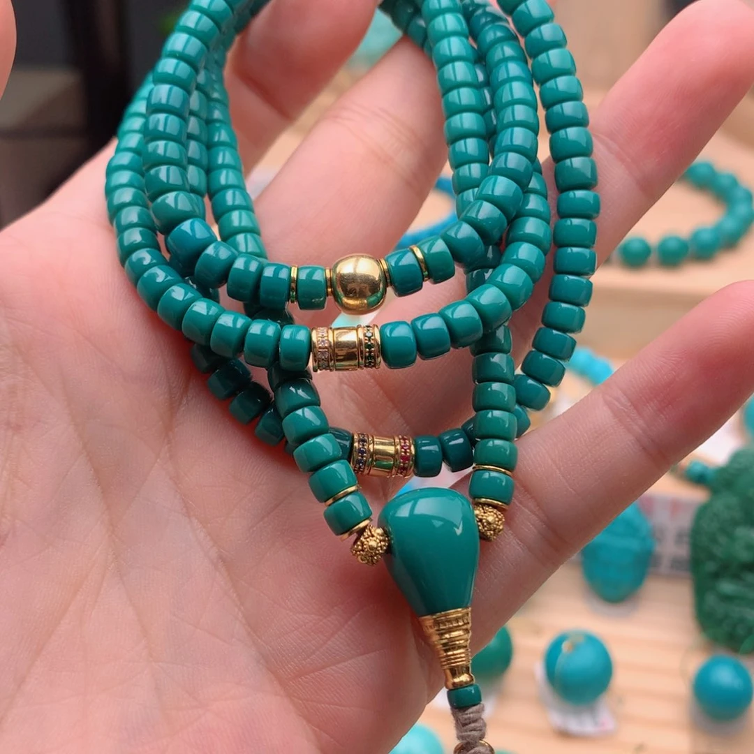 绿松石配饰未镶嵌