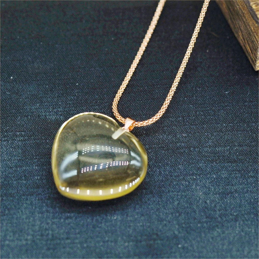 比利亚天然玻璃黄心型吊坠配链（多样性发一）