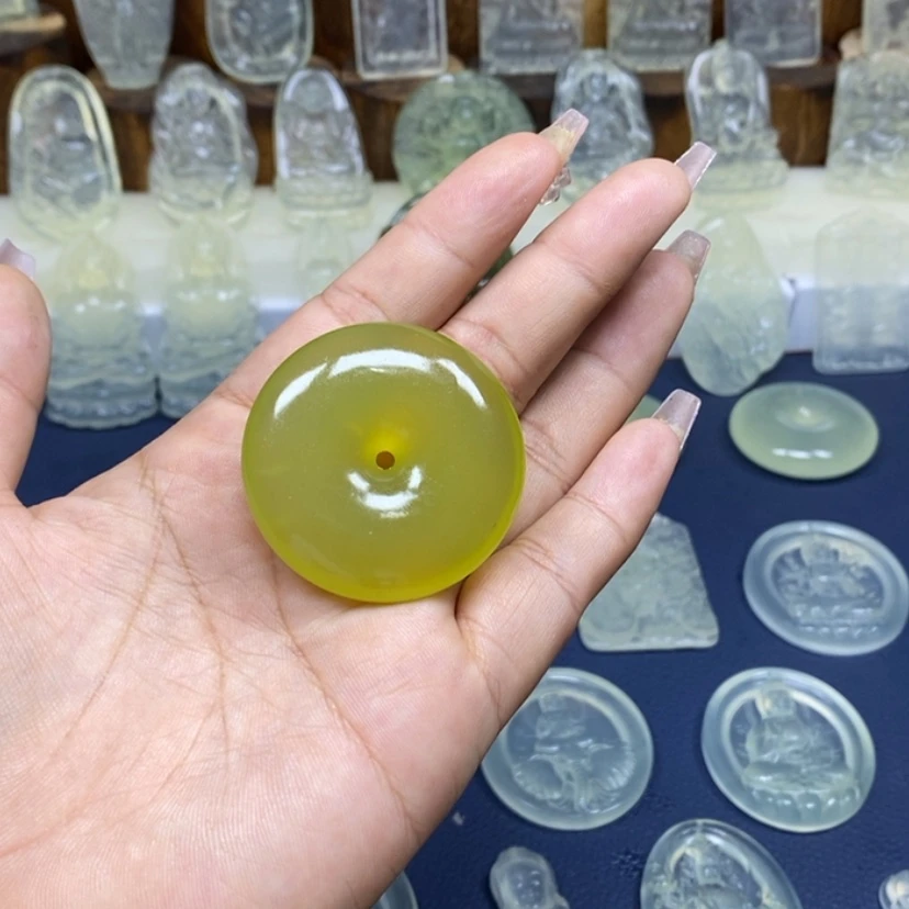 【闪购商品】蛇纹石玉颈饰未镶嵌