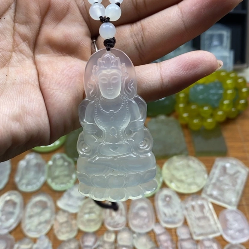 【闪购商品】蛇纹石玉颈饰未镶嵌