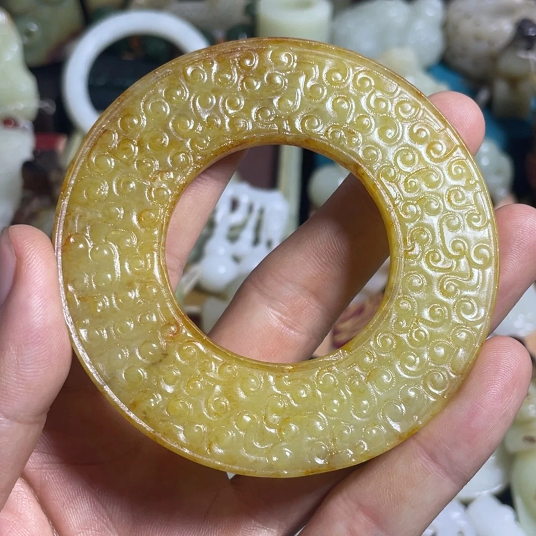 和田玉颈饰未镶嵌俱*矣