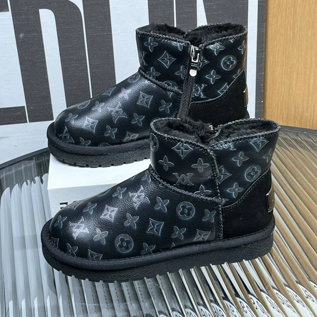 31-37码断码2023儿童时尚软底防滑保暖舒适雪地靴    8055