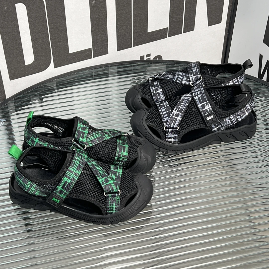 31-36码断码2023儿童时尚休闲软底防滑透气沙滩鞋凉鞋（CM）321