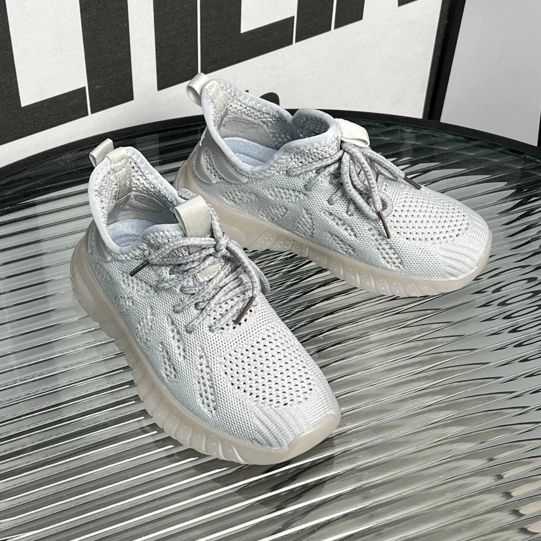 27-31码儿童潮流时尚百搭软底休闲运动跑步鞋(CM）0537