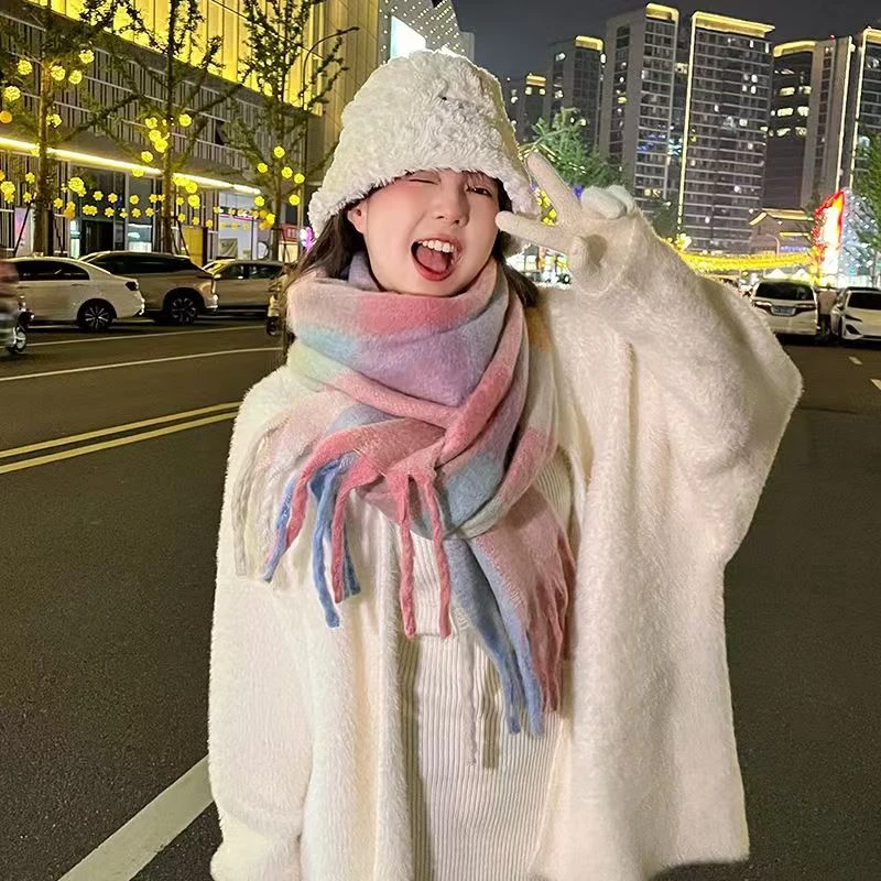 新款仙女粉渐变马海毛围巾女冬季高级感围脖学生情侣保暖披肩百搭