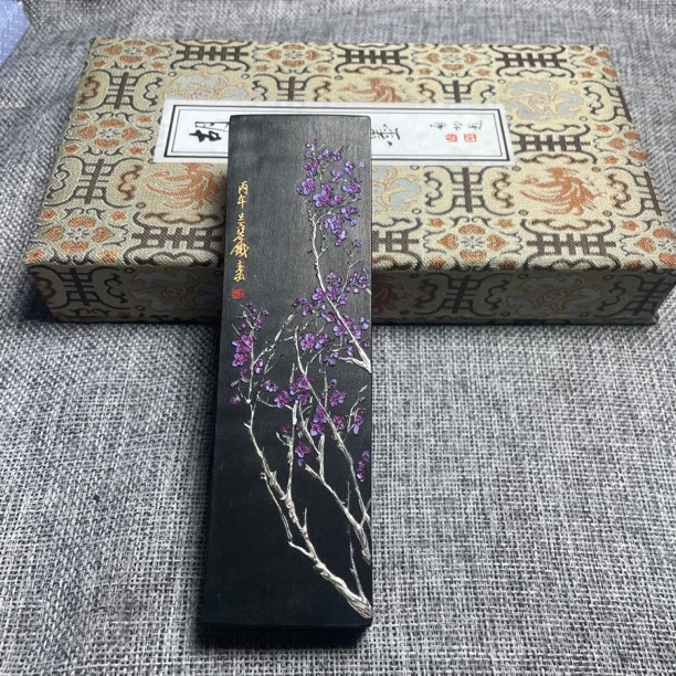 宾虹宝墨紫梅屯溪胡开文徽墨：特制精细油烟墨