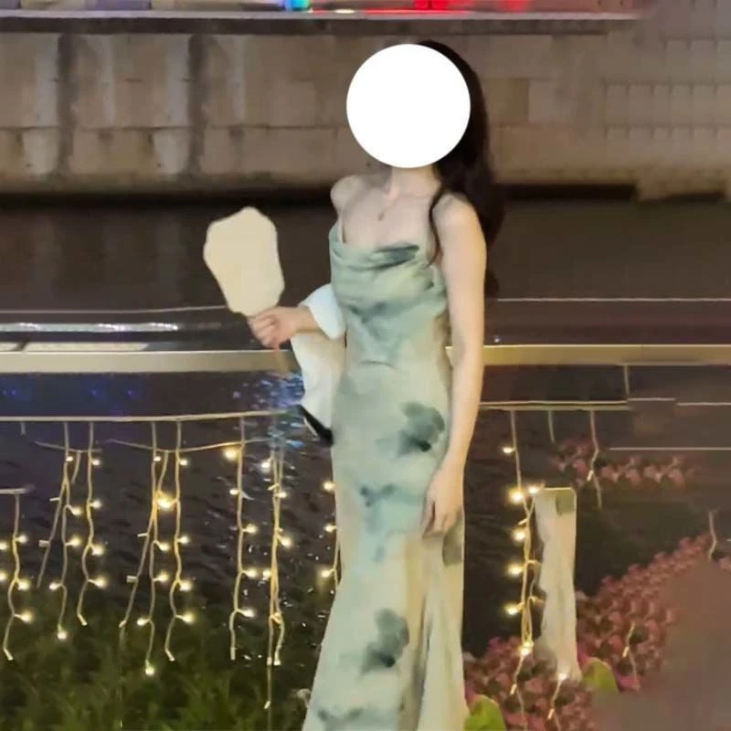 新中式扎染吊带裙套装穿搭2025夏季新款小妈裙纯欲风百搭辣妹开衫