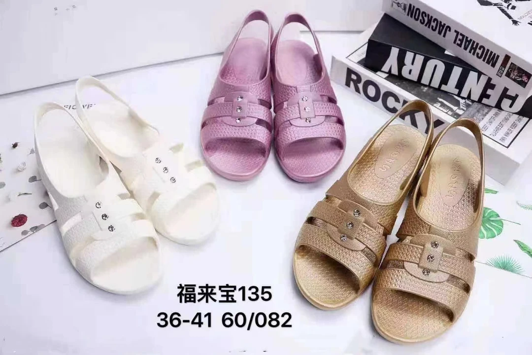 女软底防水妈妈鞋防滑低帮平跟纯色平底凉鞋，多色入