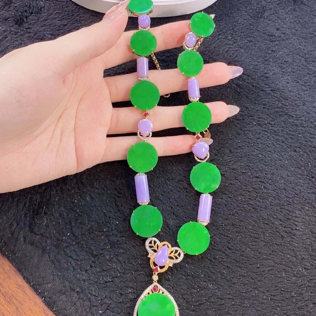 翡翠颈饰18K金镶嵌签收后24小时鉴赏期