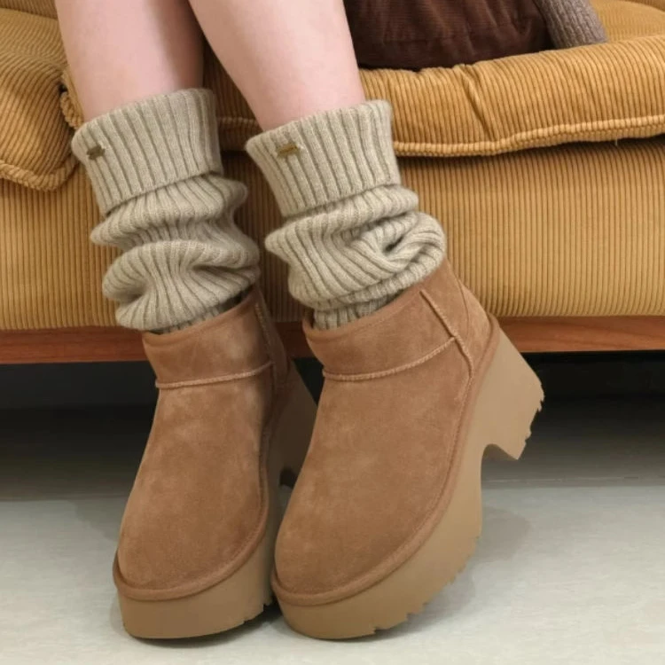 厚底短靴2025年新款雪地靴皮毛一体休闲保暖短靴中跟