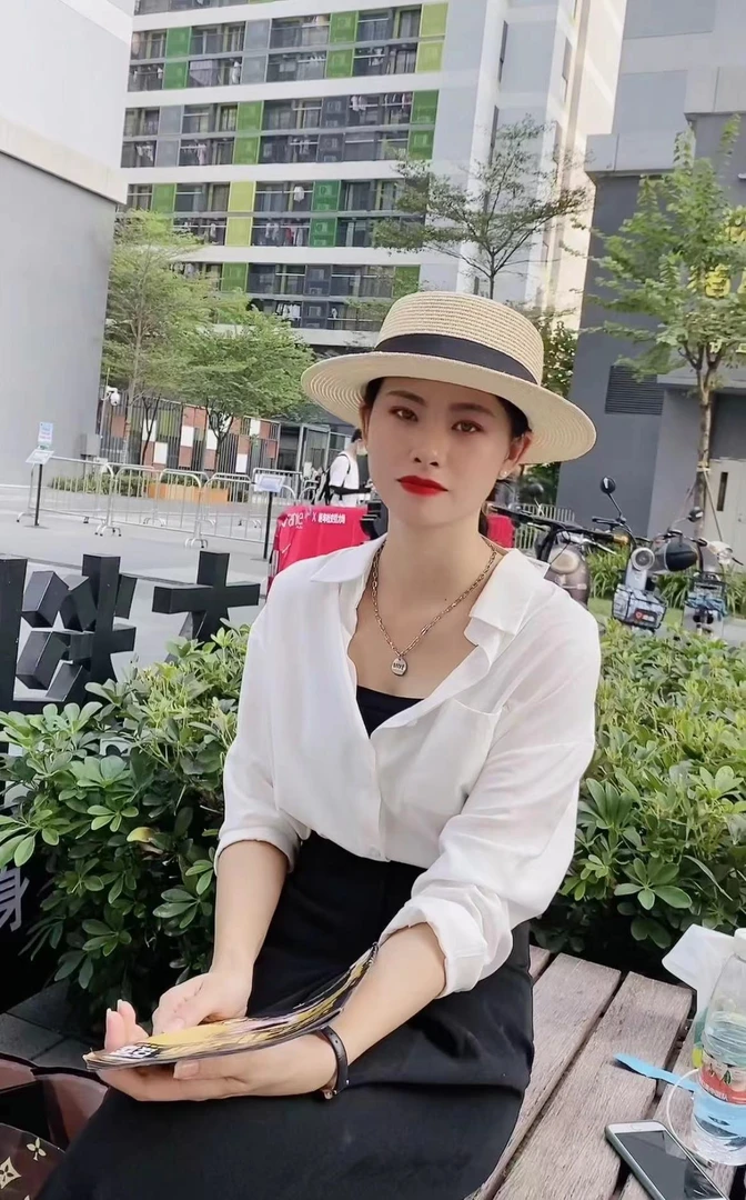 Z新雅丹2024省心穿搭春秋新款百搭韩版法式轻奢女长袖衬衣