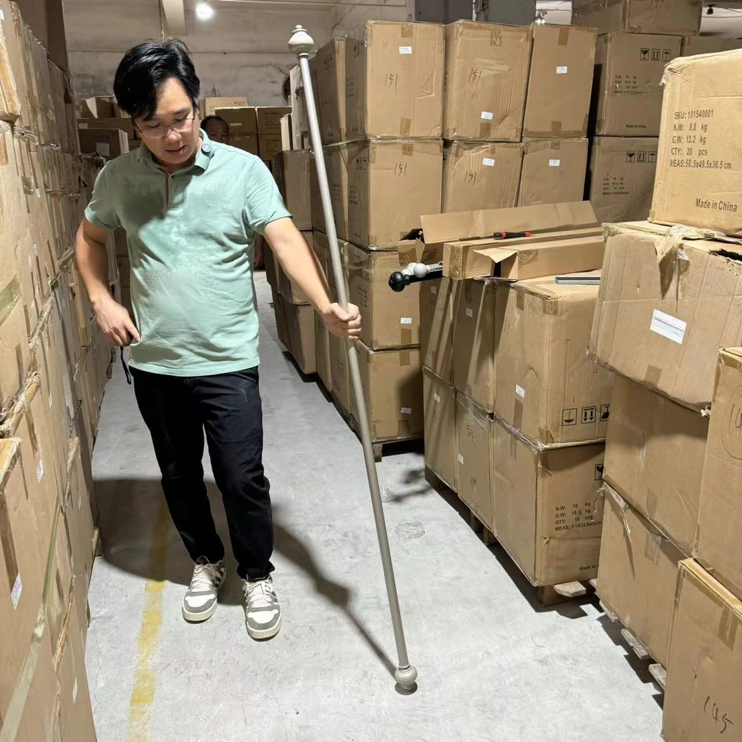 010010021灰色窗帘杆伸缩108CM（180CM）置物架尾货（铁仓一）33537