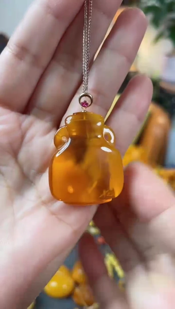 【闪购商品】蜜蜡珠宝奇石18K金镶嵌宝瓶子吊坠7,假一罚十