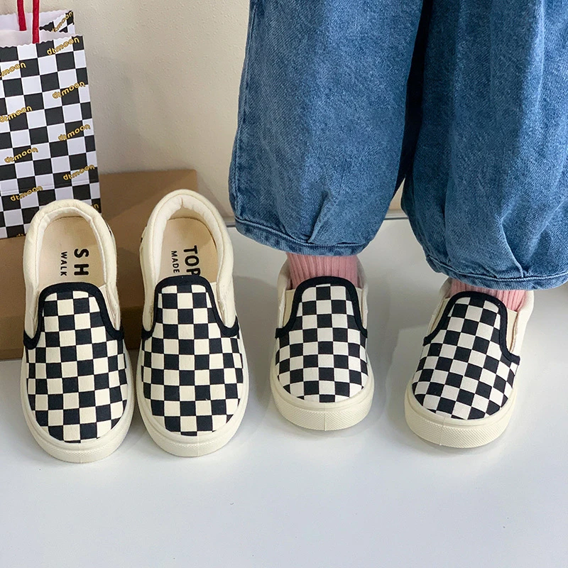 春秋季男童黑白棋盘格室内鞋女童帆布鞋学步鞋幼儿园儿童鞋子板鞋