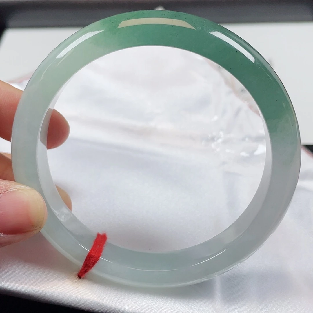 翡翠手镯未镶嵌109号