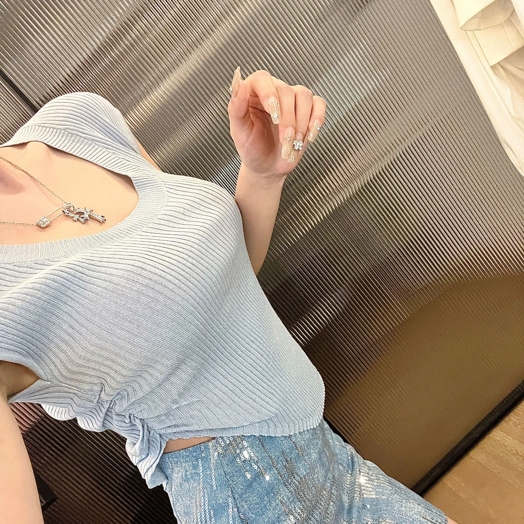 狄娜Dinadeng【软糯系列】会呼吸的夏季修身不规则蓝色短袖上衣