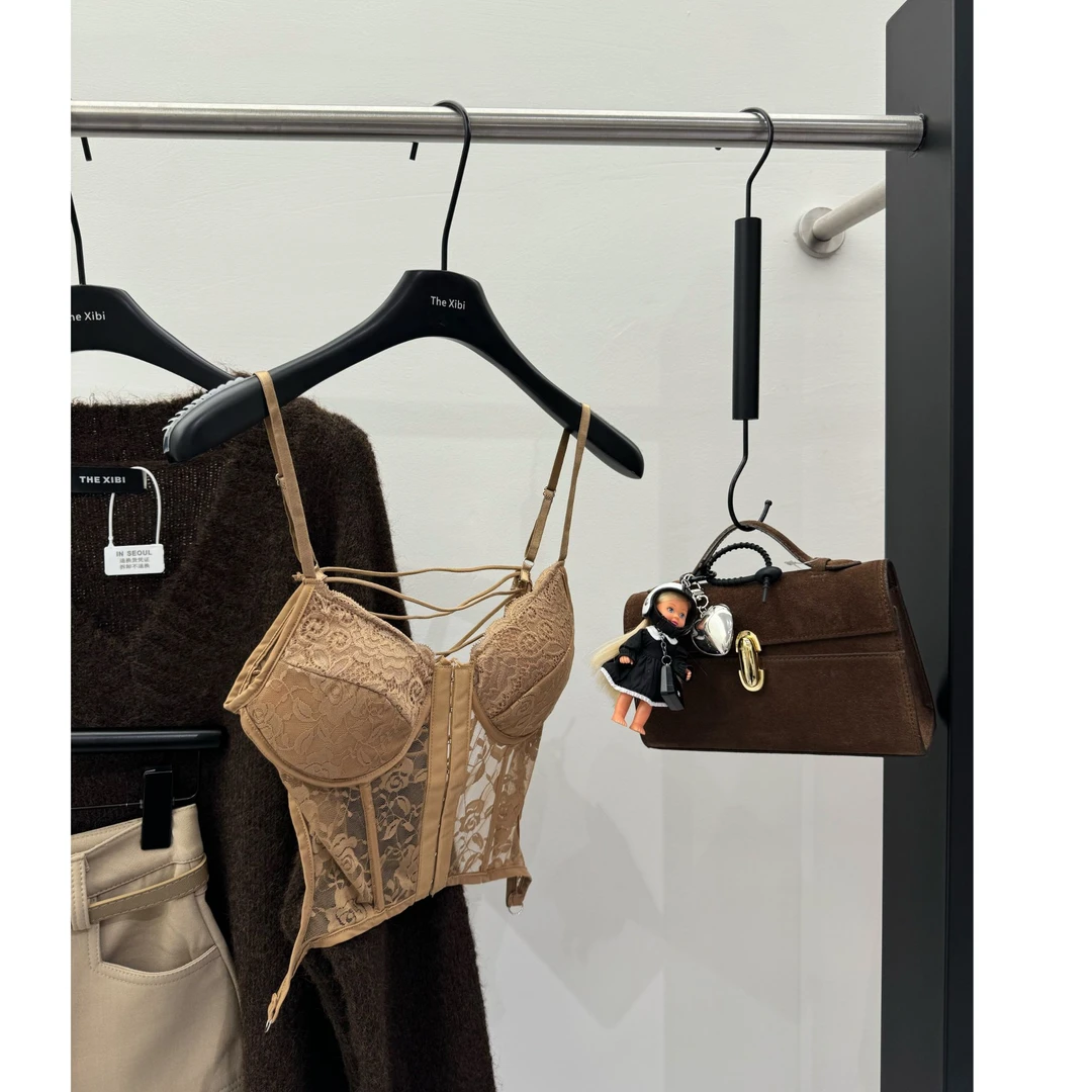 现现 带胸垫！【蕾丝钩花吊带背心】性感交叉美背不规则短款上衣