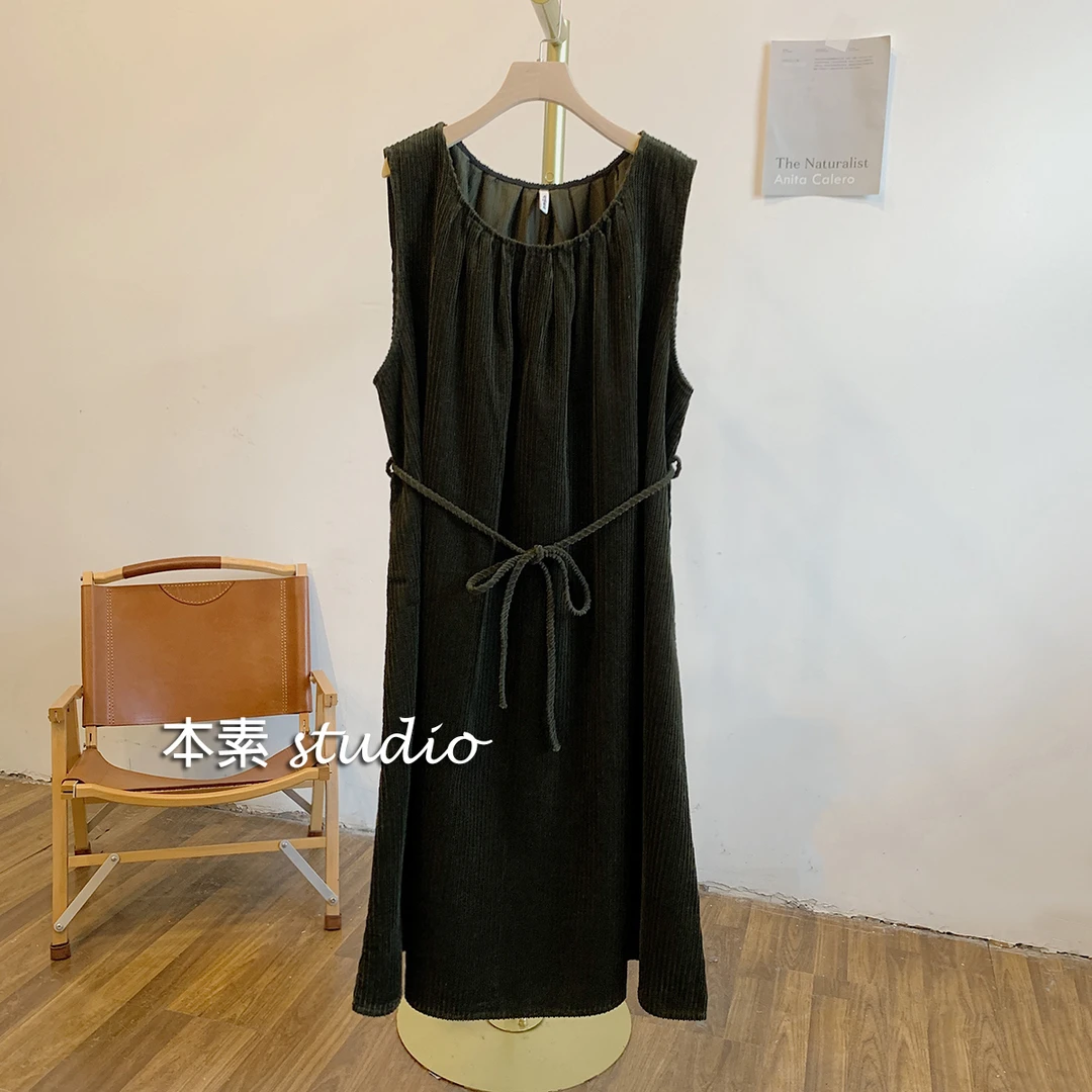 C2023灯芯绒腰部系带圆领宽松背心裙
