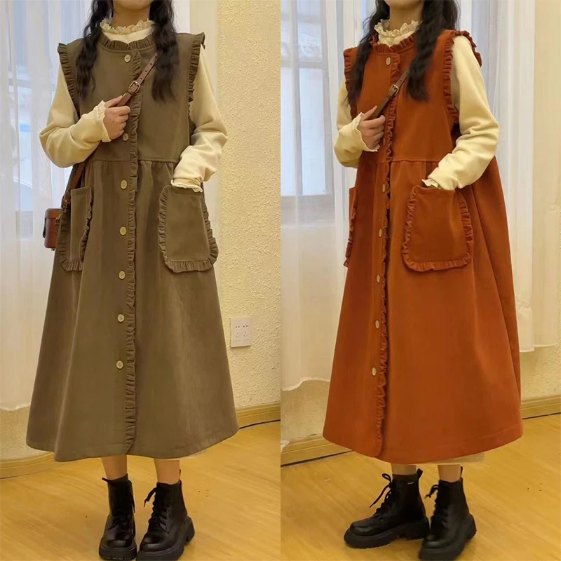 橘子酒M5767加绒灯芯绒木耳边全开扣背心裙