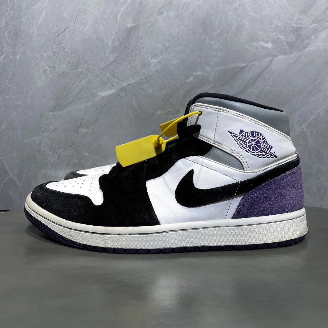 41码 AJ1 黑白紫 中帮复古篮球鞋