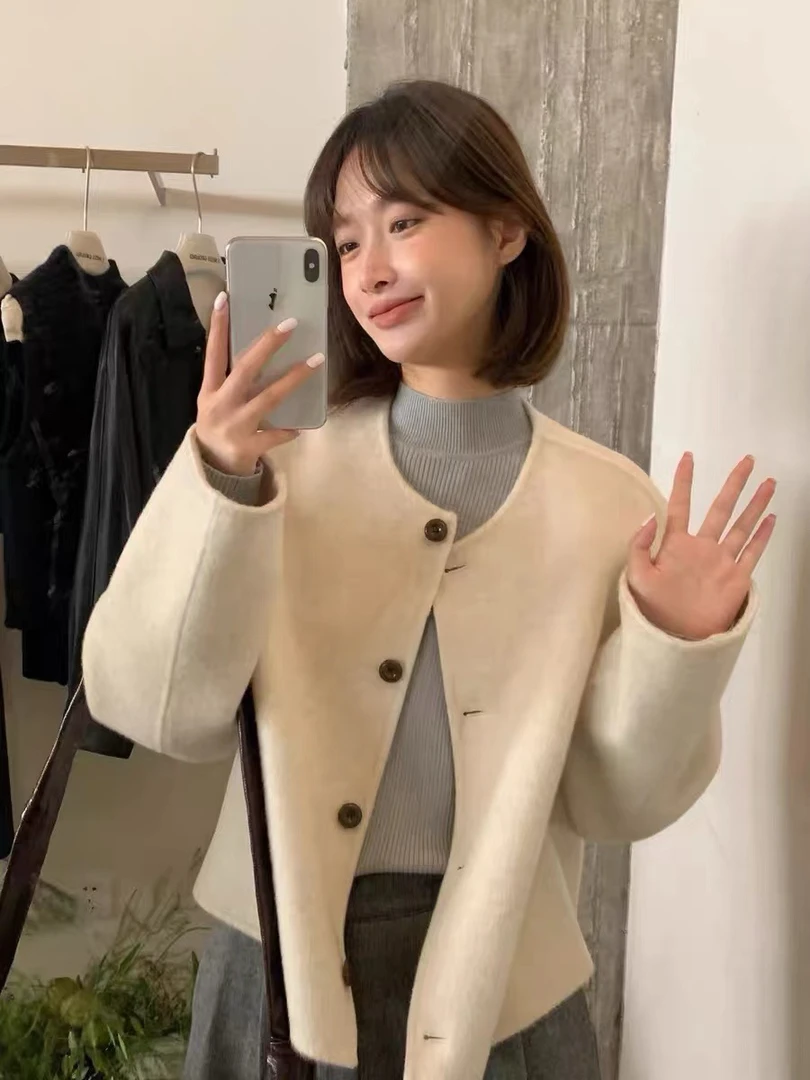 编号【701-799】秋冬重工新款显瘦女装
