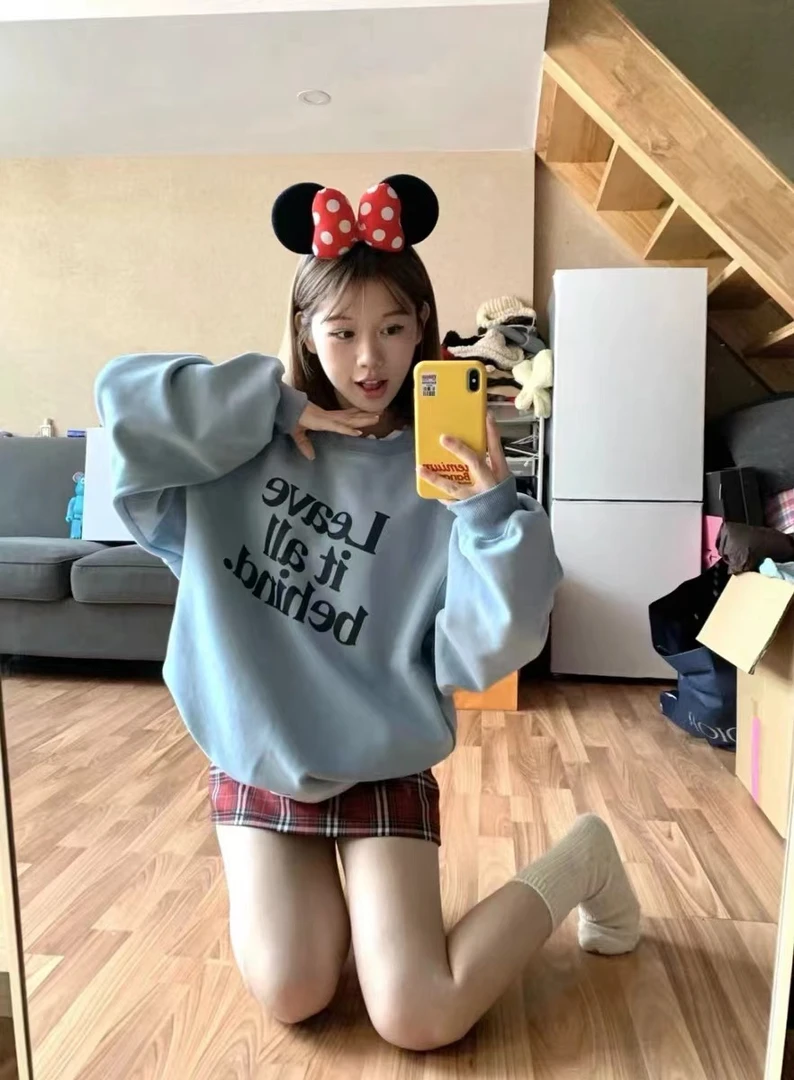 小妳XiaoNi———（冬款字母卫衣2240382）