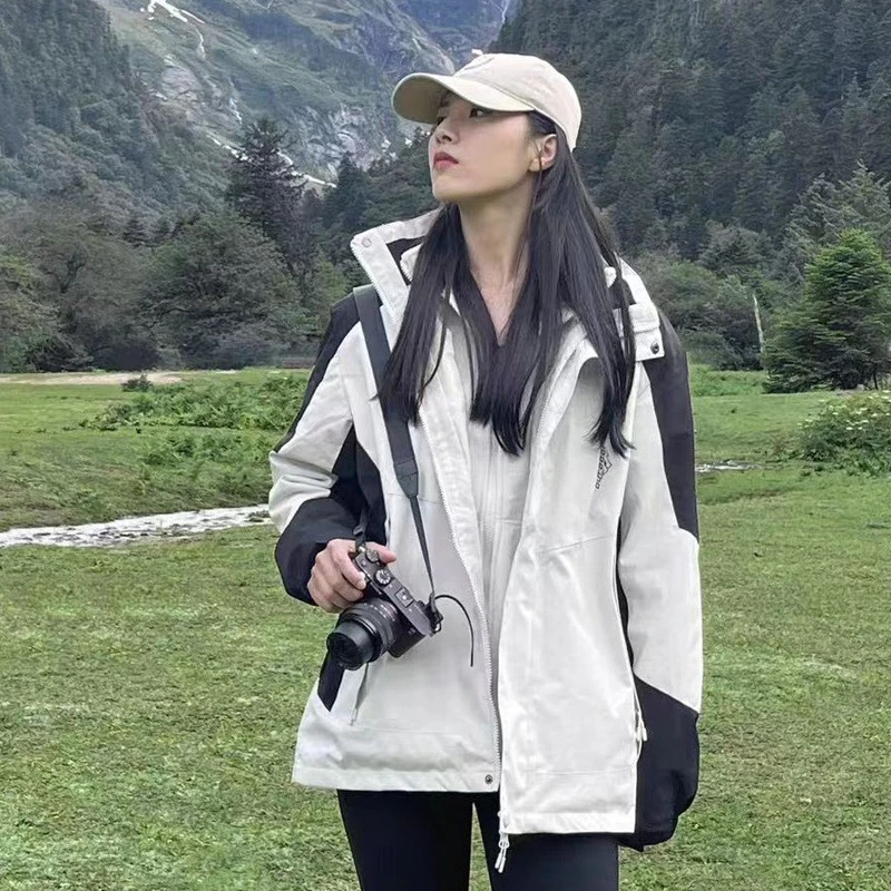 户外冲锋衣三合一女士休闲防风防水情侣款单层薄款登山服外套连帽