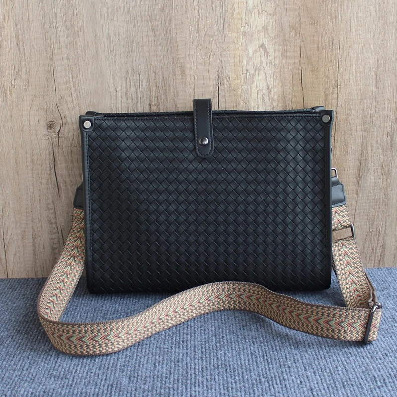 大容量单肩包13寸电脑包男包软皮质公文大包编织纹男士男款斜挎包