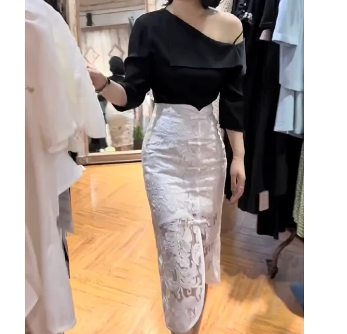 2024夏季潮流新款时尚宽松洋气网红休闲百搭露肩上衣半身裙女装