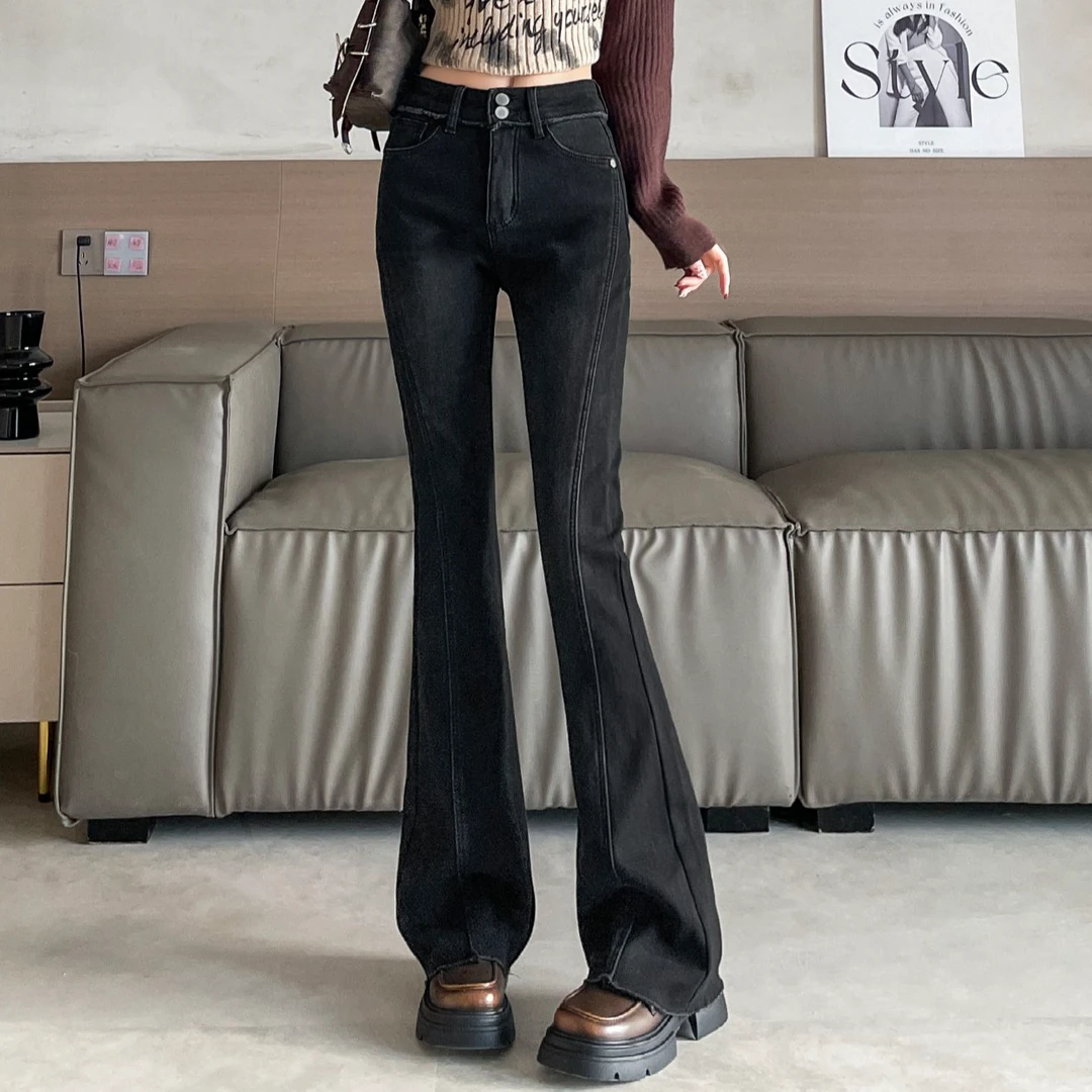 排扣毛边微喇牛仔裤女2024年秋冬新款加绒高腰显瘦黑灰拖地马蹄裤