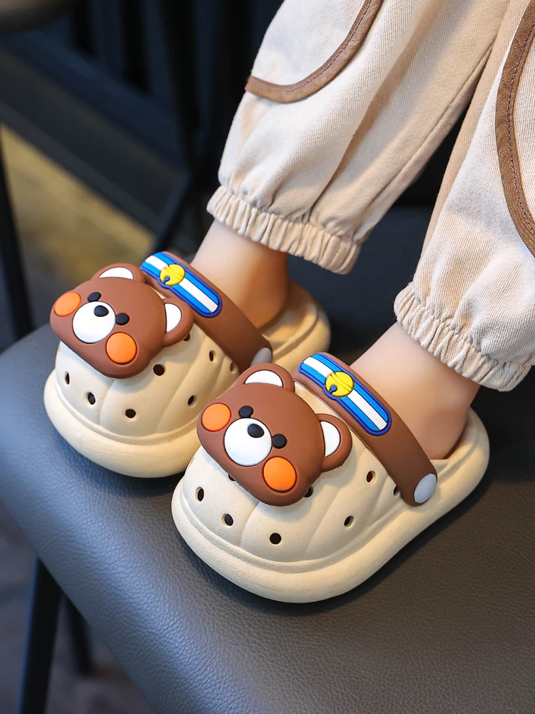 儿童拖鞋男童夏季2024新款幼儿女童凉拖室内防滑小孩宝宝洞洞鞋男