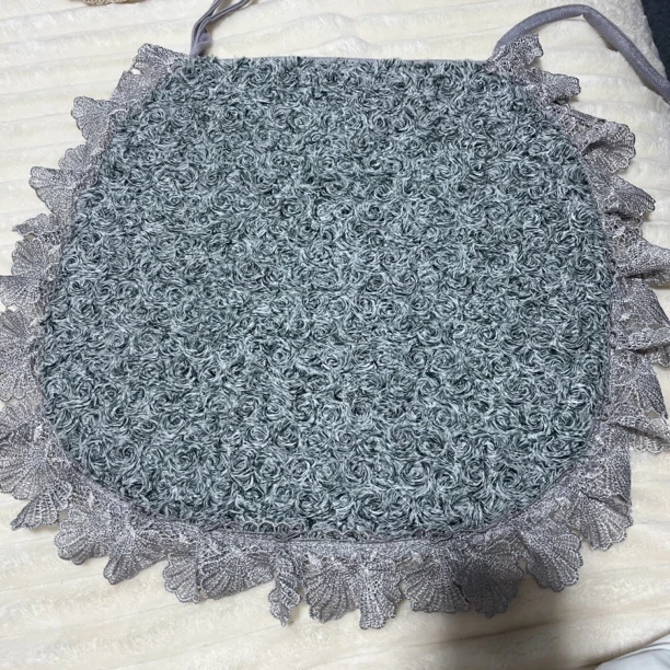 《辉岳》约40x40 蓝色玫瑰花蕾丝花边坐垫 发一对