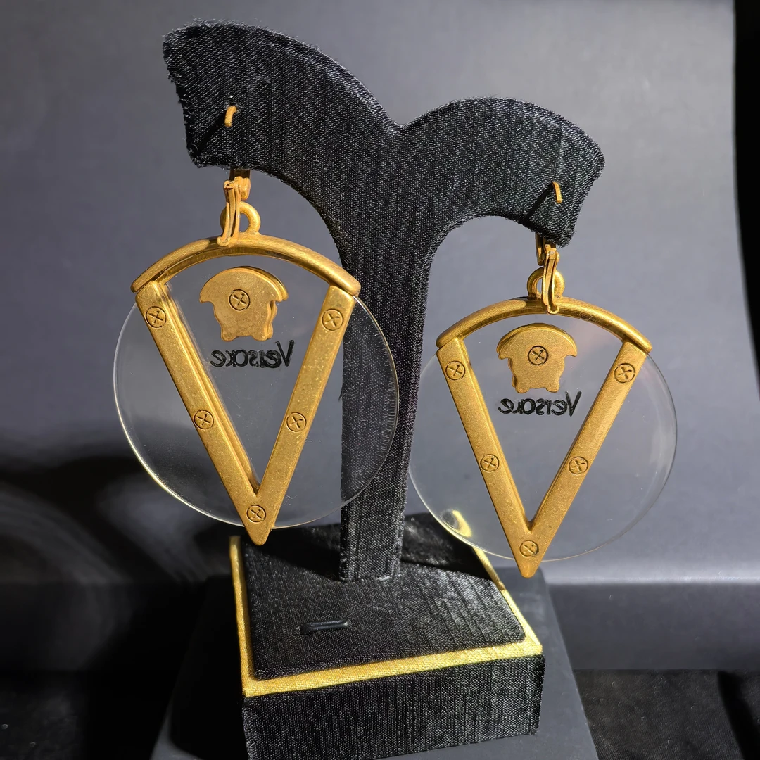 铜合金亚克力耳饰 【伊琳饰品】瓦萨奇耳钉复古小众时尚金色个性