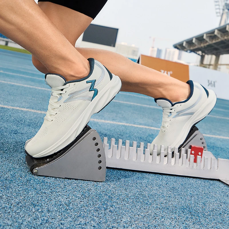 361°【飚速】男子运动鞋年春夏新款男训练鞋舒适672432204人生跑鞋