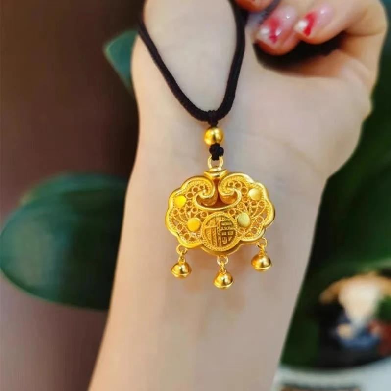 周大生双旦礼物金锁吊坠古法金福锁平安锁祥云锁福锁传承黄金吊坠