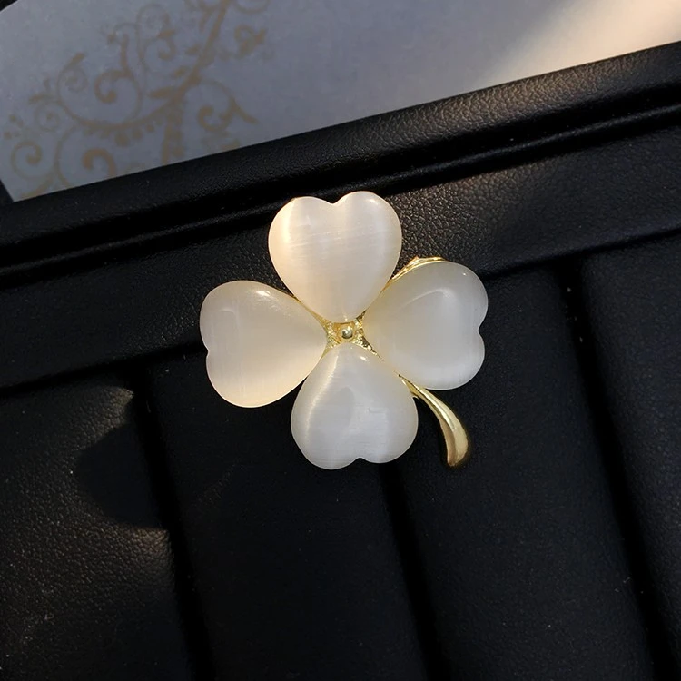 D.M.D/迪曼达 合金胸针 d696幸运四叶草胸针高档女胸花别针配饰