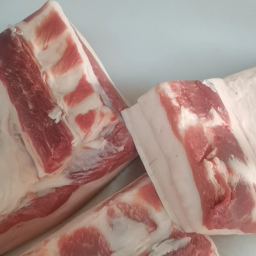 中通快递改价链接新鲜猪肉称重