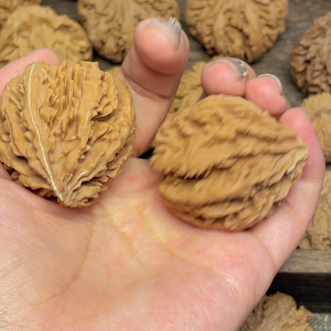 文玩核桃吊坠71 秦岭灯笼野生小众