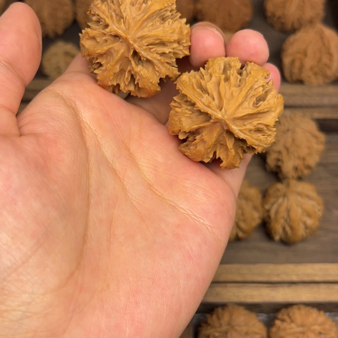 【闪购商品】桃核吊坠