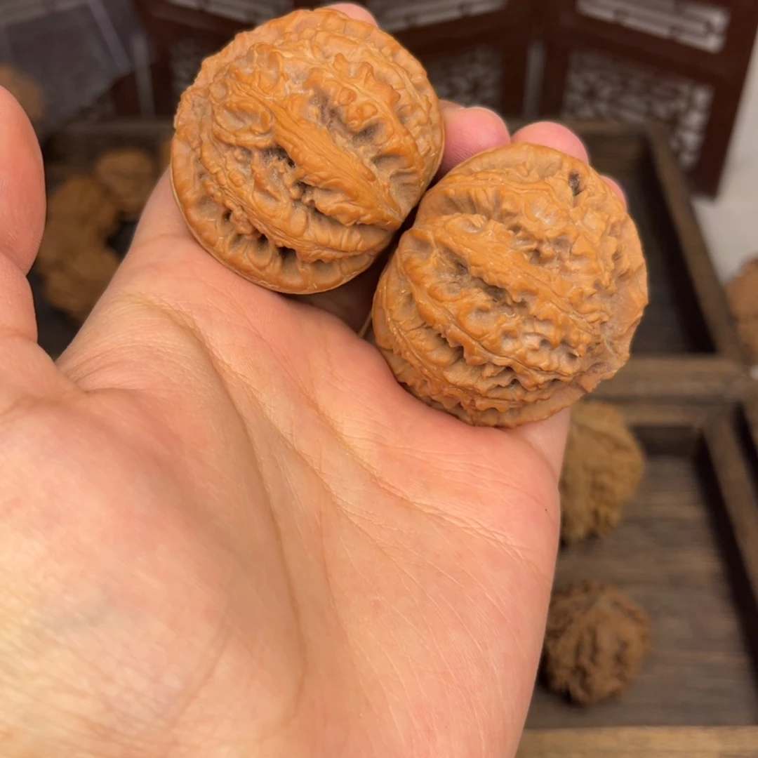 【闪购商品】桃核吊坠