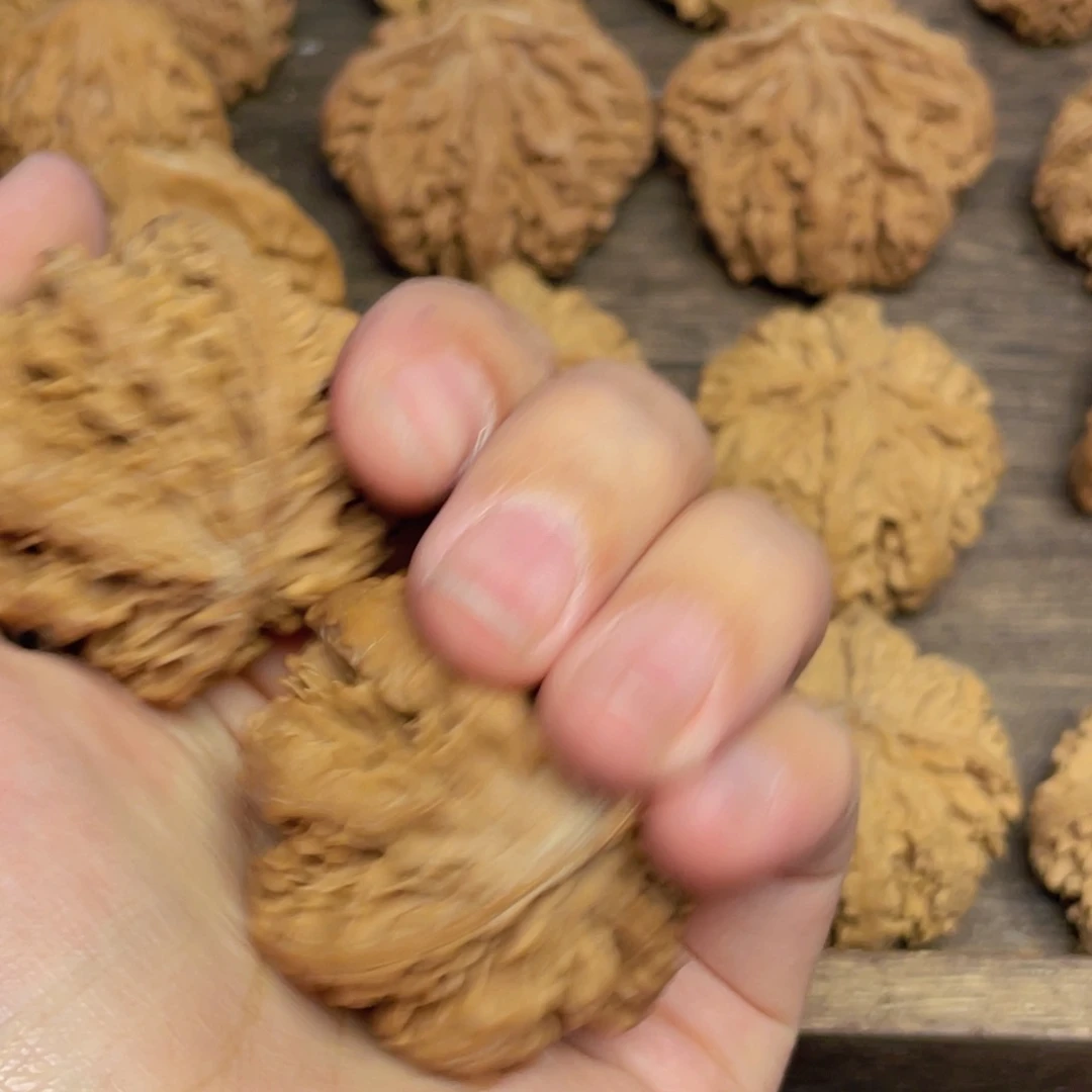 文玩核桃吊坠22秦岭灯笼野生小众