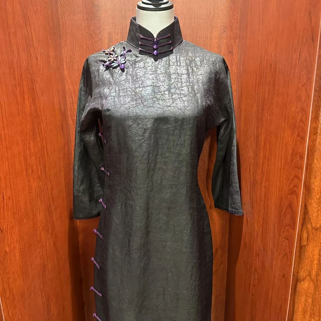 LAOSHECAIFENGPU/老舍裁缝铺QP-A2149紫花紫扣龟裂纹黑色旗袍