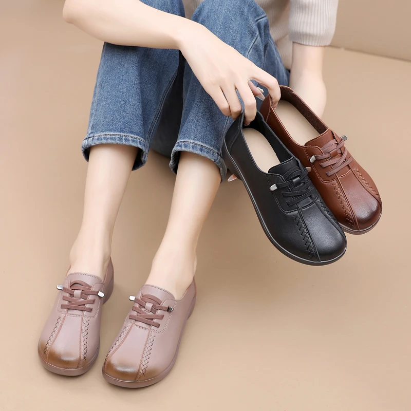 意迪森妈妈鞋春秋款软底舒适中老年皮鞋平底防滑防水工作鞋加绒