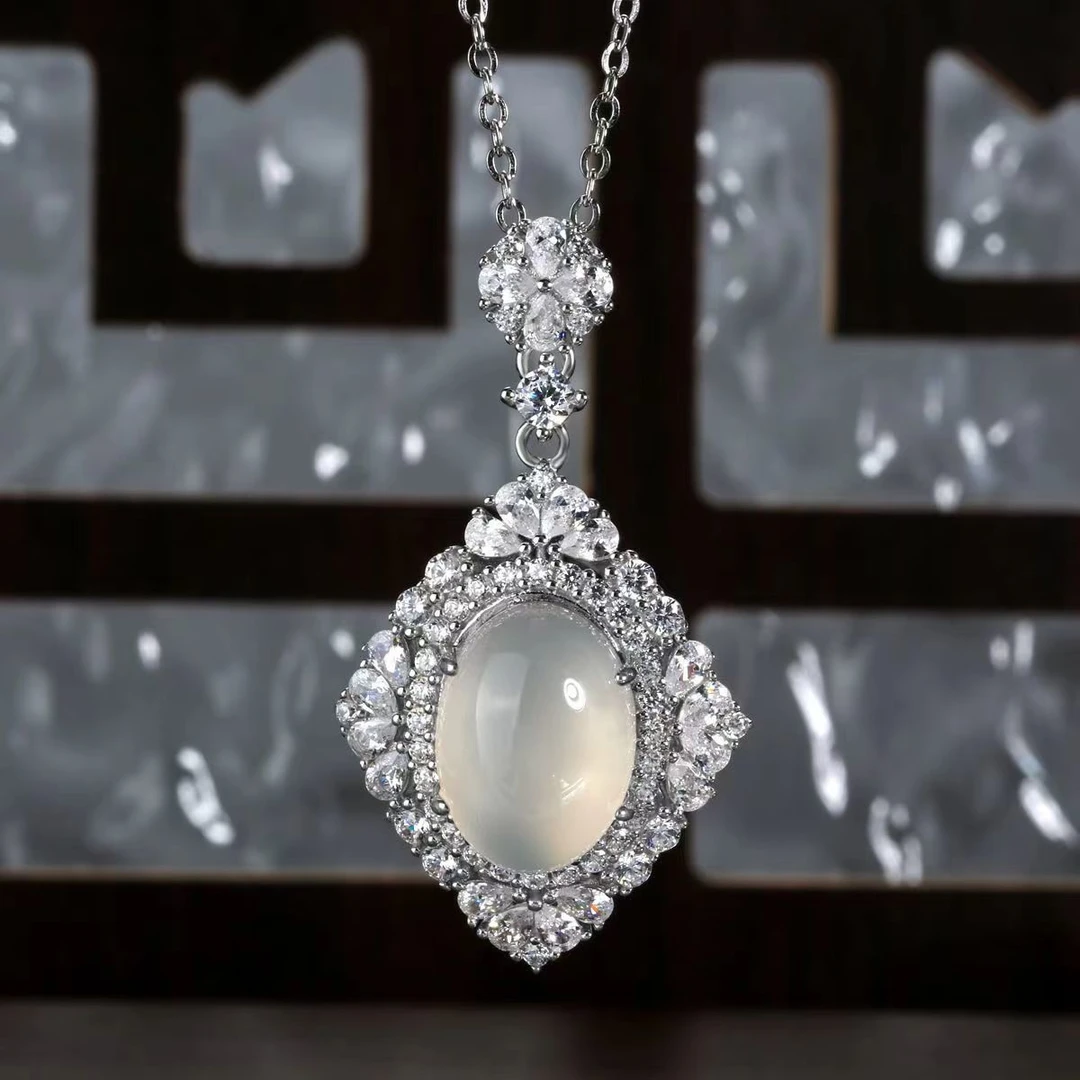 爱丽丝梦境蛋面冰透项链奢华高级感气质名媛风设计感锁骨链百搭女