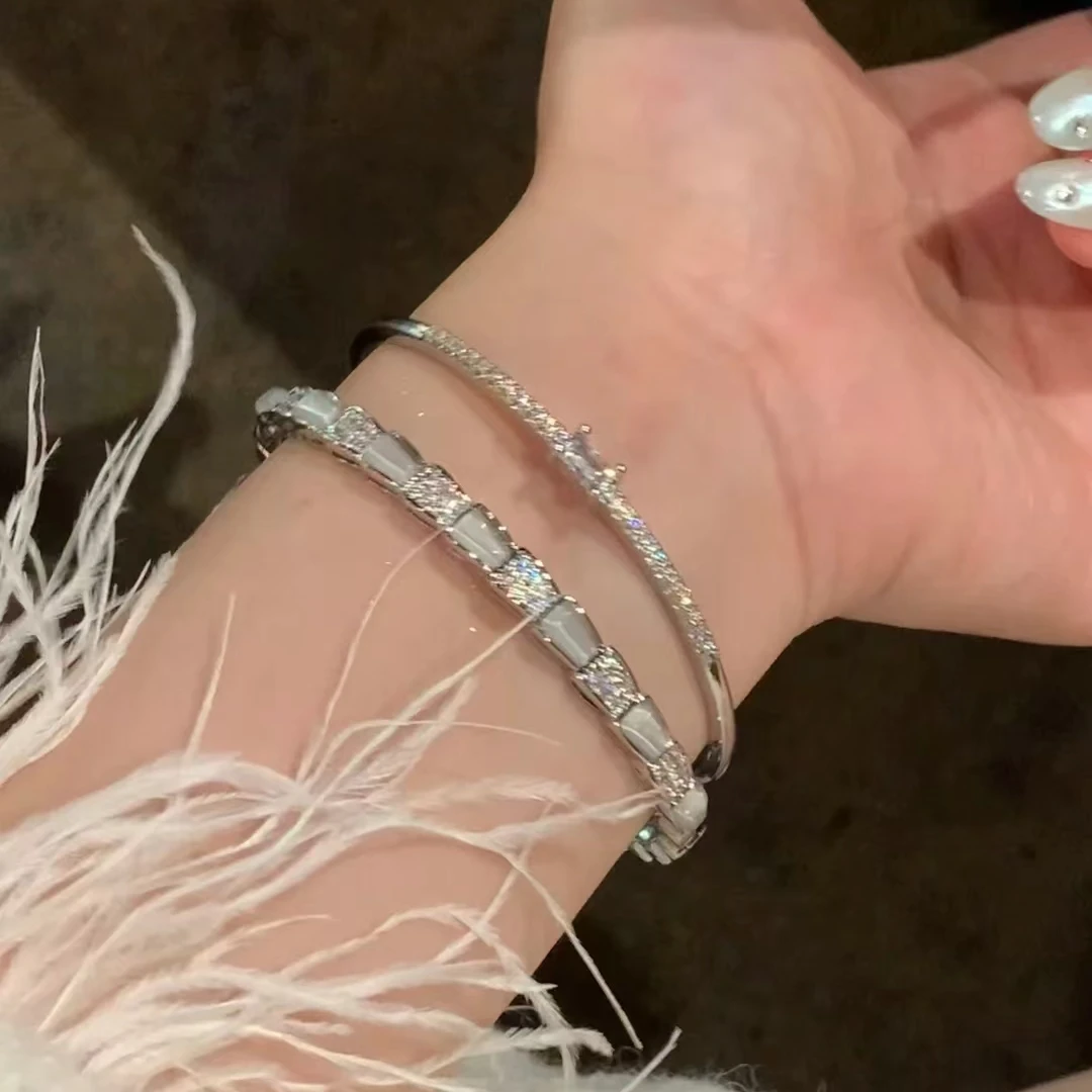 合金手链 富家千金即视感花朵手链轻奢名媛手镯小众银色开口手饰