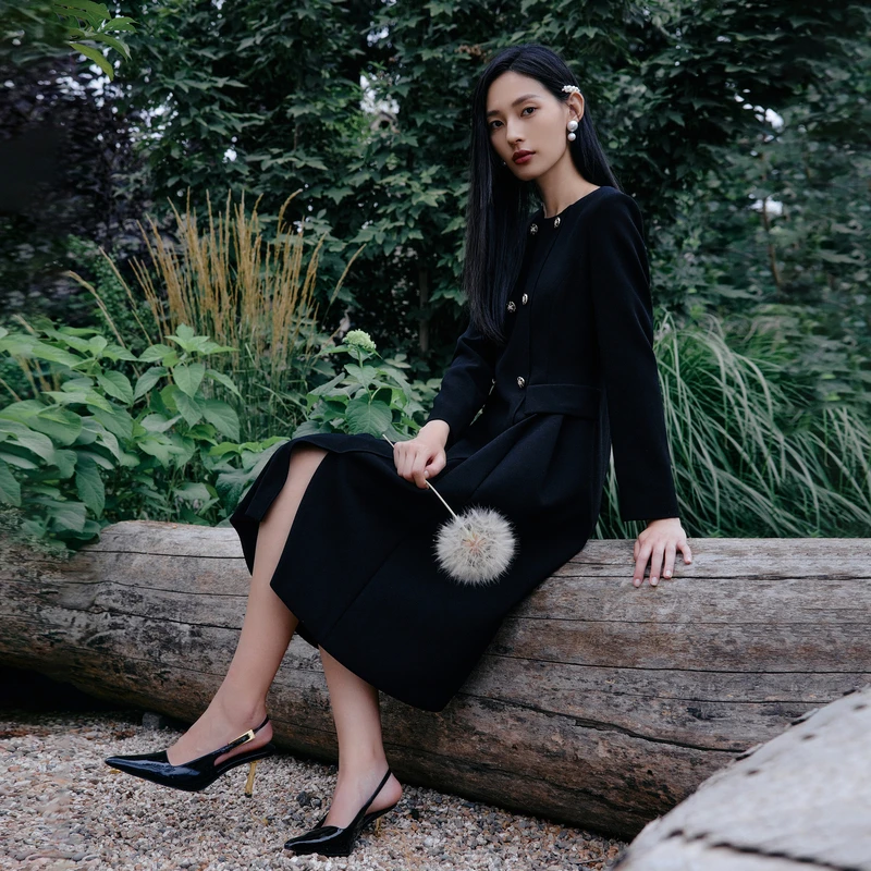 【自在从绒】冬季优雅显瘦梭织黑色连衣裙LDFD9AWOP803