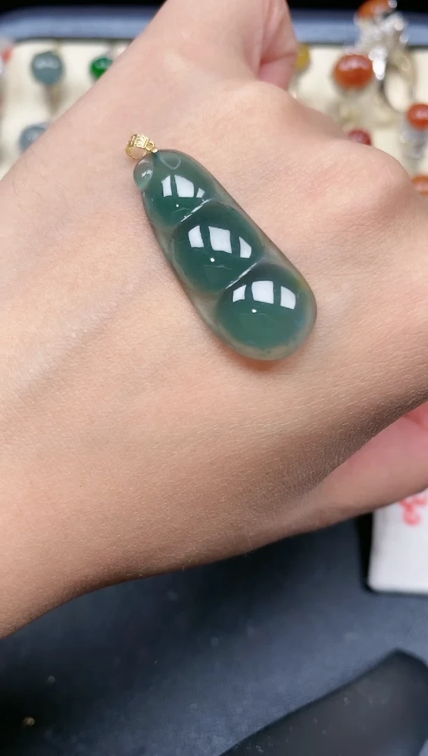 【闪购商品】翡翠颈饰18K金镶嵌1