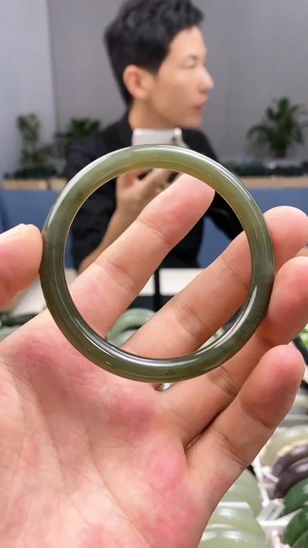 【闪购商品】和田玉手镯未镶嵌53.5