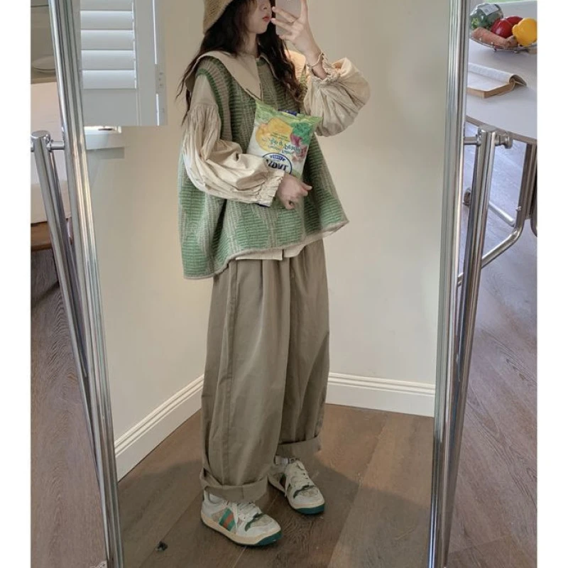 大码女装胖mm炸街显瘦三件套娃娃领衬衫+绿色针织马甲+宽松肥腿裤