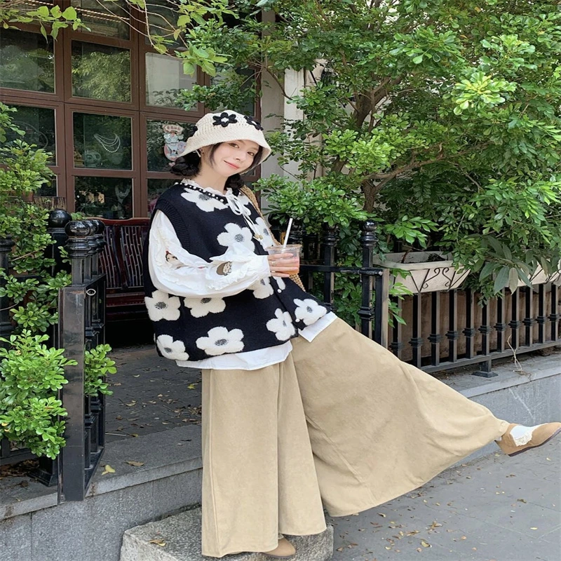 大码女装2024秋季刺绣木耳边衬衫+立体花朵针织马甲+阔腿裤三件套